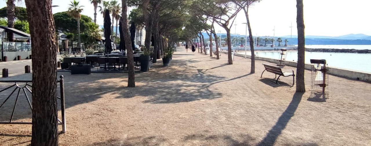 Logement Climatise Avec Jardin Et Parking Pour 2 Personnes En Bord De Plage Ла-Сьота Экстерьер фото